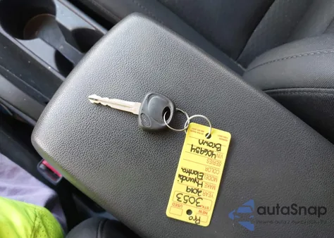 2019 Hyundai Elantra Sel from USA, damaged, VIN 5NPD84LF6KH406954